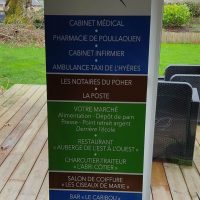 Panneau aludibon commerces de Poullaouen